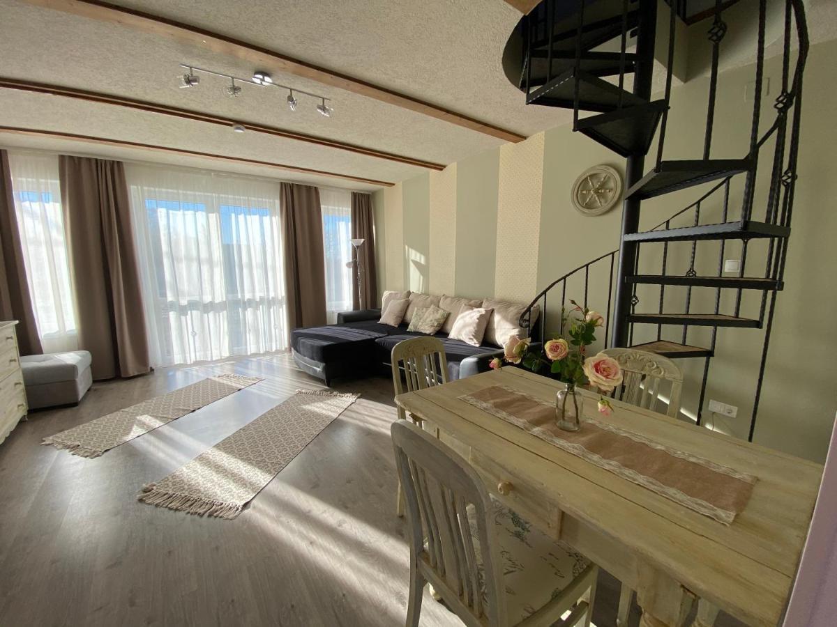 Platan Apartmanhaz บาลาตองโยรอค ภายนอก รูปภาพ
