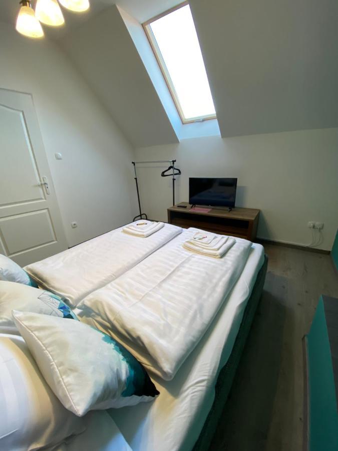 Platan Apartmanhaz บาลาตองโยรอค ภายนอก รูปภาพ