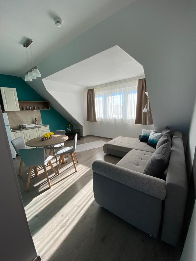 Platan Apartmanhaz บาลาตองโยรอค ภายนอก รูปภาพ